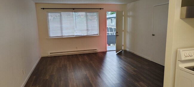 Building Photo - 130 SW 184th St
