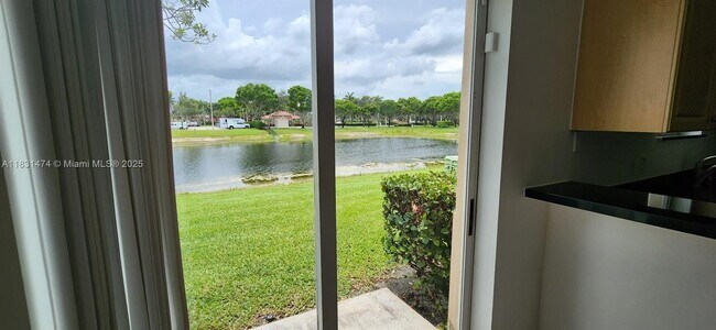 Building Photo - 3478 Briar Bay Blvd