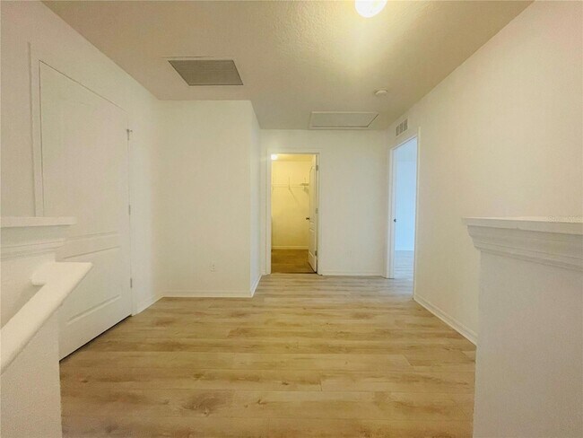 Building Photo - 16616 Broadford Ln