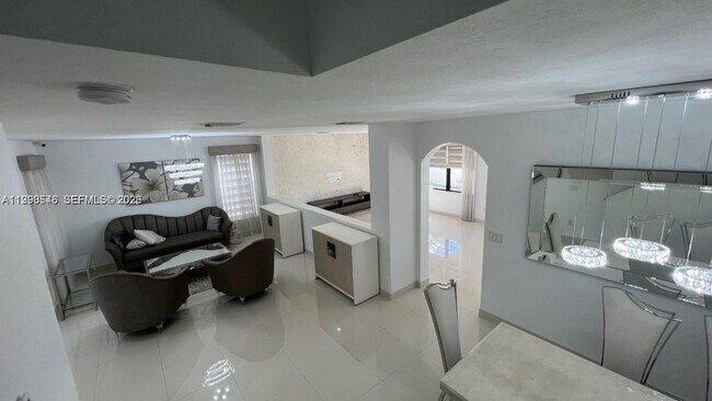 Building Photo - 3570 W 92nd Pl