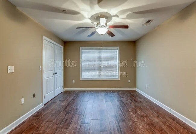 Building Photo - 145 Bruin Dr