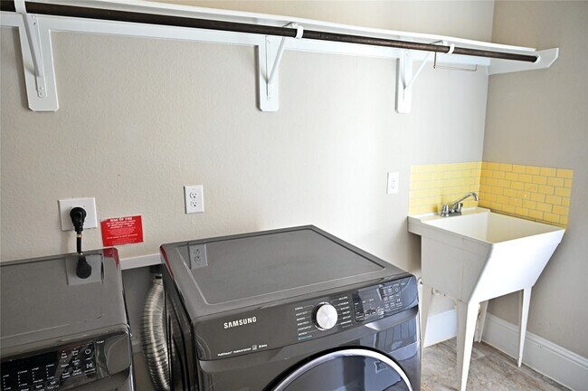 Building Photo - 28919 Copper Break Ct