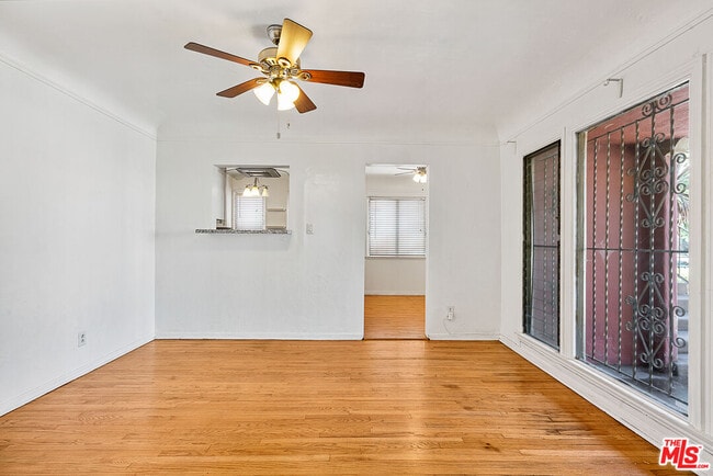 Building Photo - 6086 Saturn St