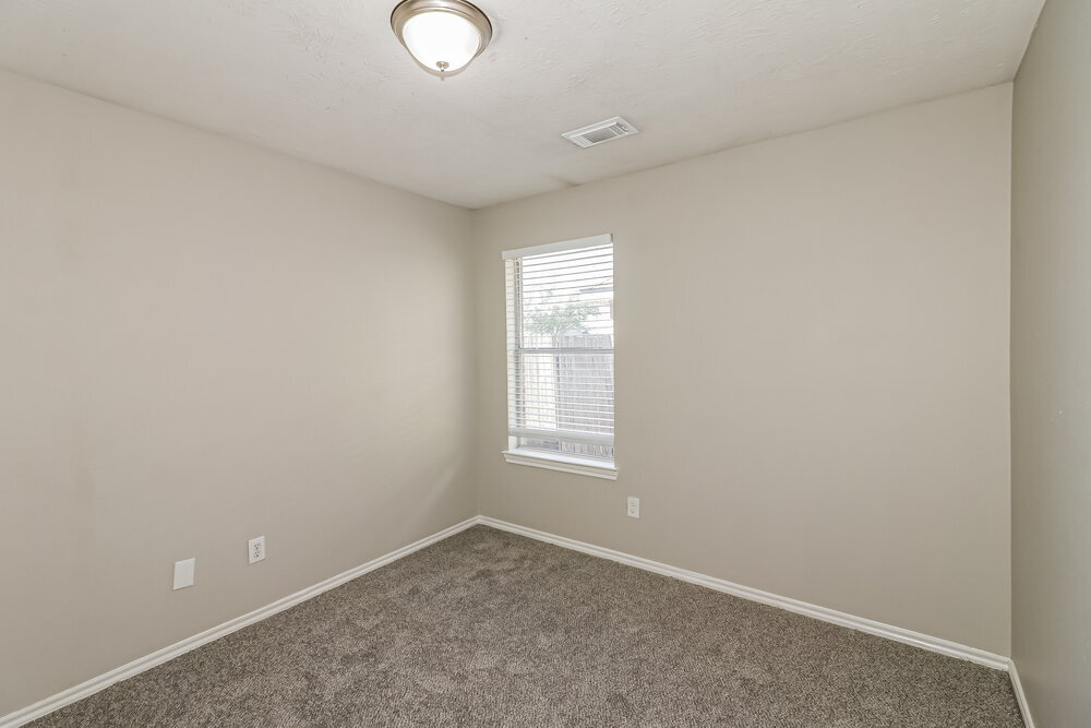 Building Photo - 16419 Great Ridge Ct