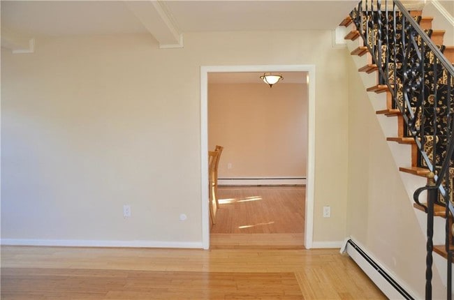 Building Photo - 15 Halsey St