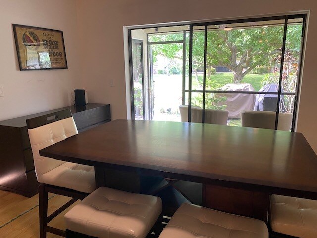 Building Photo - 416 Buttonwood Pl