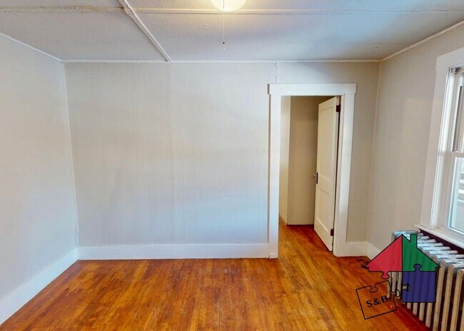 Building Photo - 831 Graniteville Rd