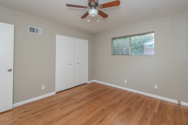 Building Photo - 1014 Romine Dr
