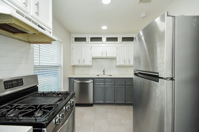 Building Photo - 6614 Teluco St