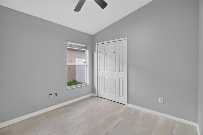 Building Photo - 7961 Carriage Pointe Dr