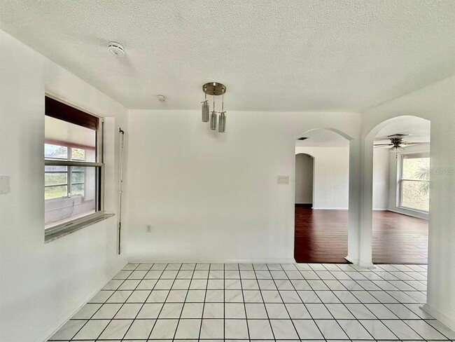 Building Photo - 7131 Potomac Dr