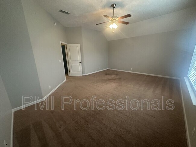 Building Photo - 2413 Salem Glen Xing