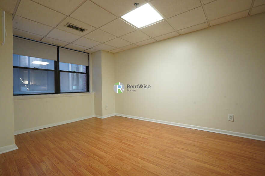 Building Photo - 62 Boylston St