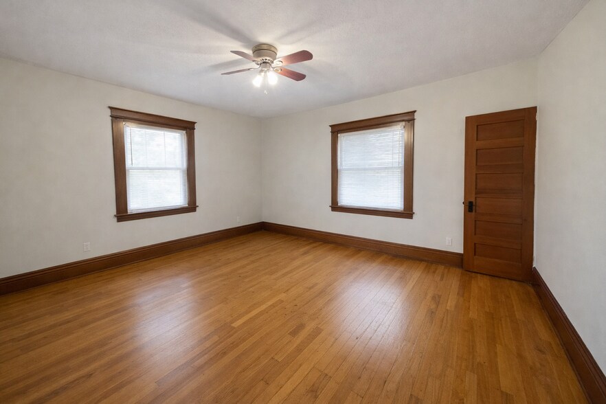 Building Photo - 1872 Marshall Ave