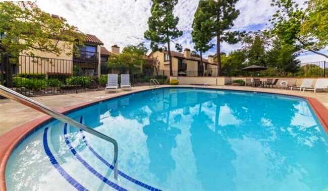 Building Photo - 14319 Seagate Dr
