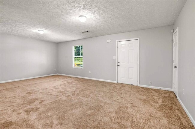 Building Photo - 588 Elle's Wy