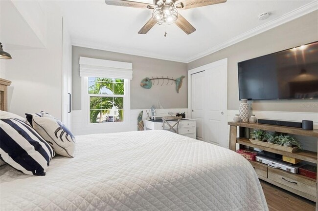 Building Photo - 4751 Coquina Key Dr SE