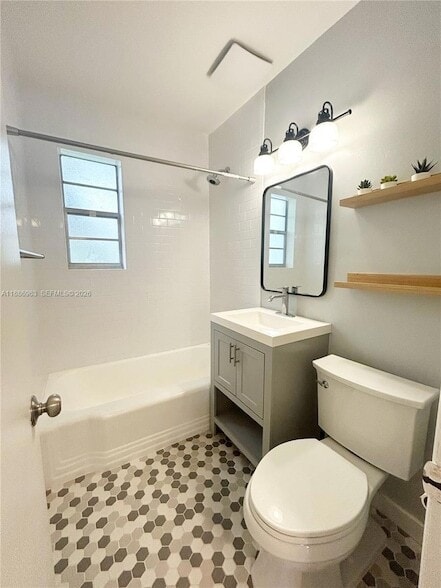 Building Photo - 7865 SW 57th Ave