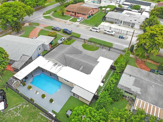 Building Photo - 801 NW 172nd Terrace