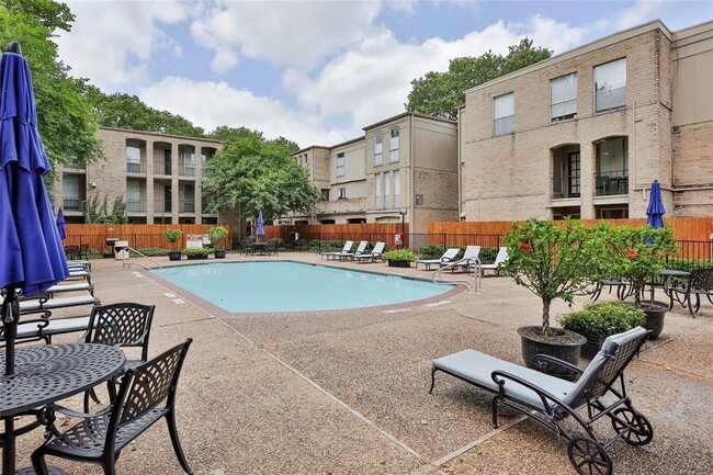 Building Photo - 4647 Wild Indigo St