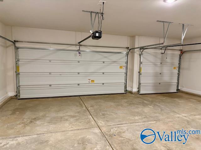 Building Photo - 124 Duskwood Dr