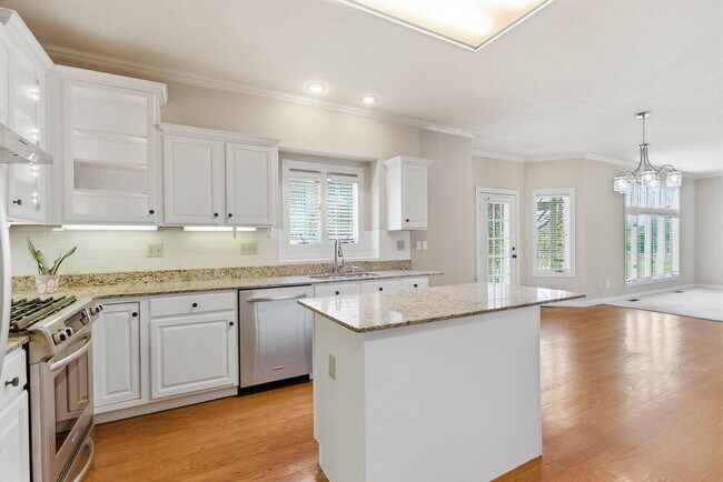 Building Photo - 1110 Brookedale Ct