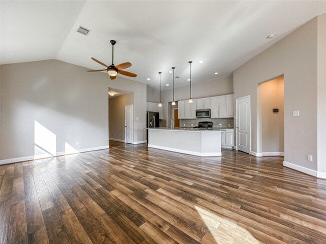 Building Photo - 1613 Cintola Ln