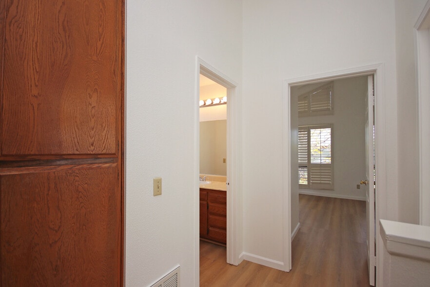 Building Photo - 311 E Glenarm St