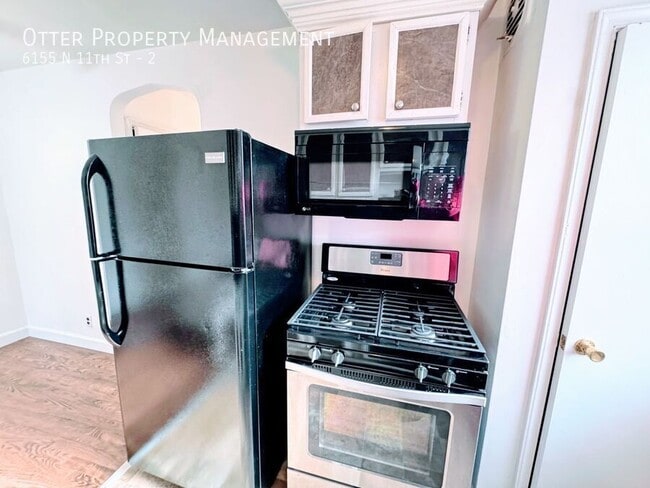 Building Photo - 6155 N 11th St