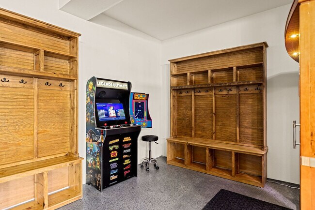 Building Photo - 89192 US-26