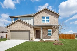 Building Photo - 305 Briar Cv