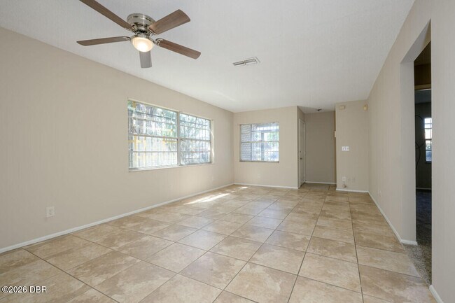 Building Photo - 927 E Millard Ct