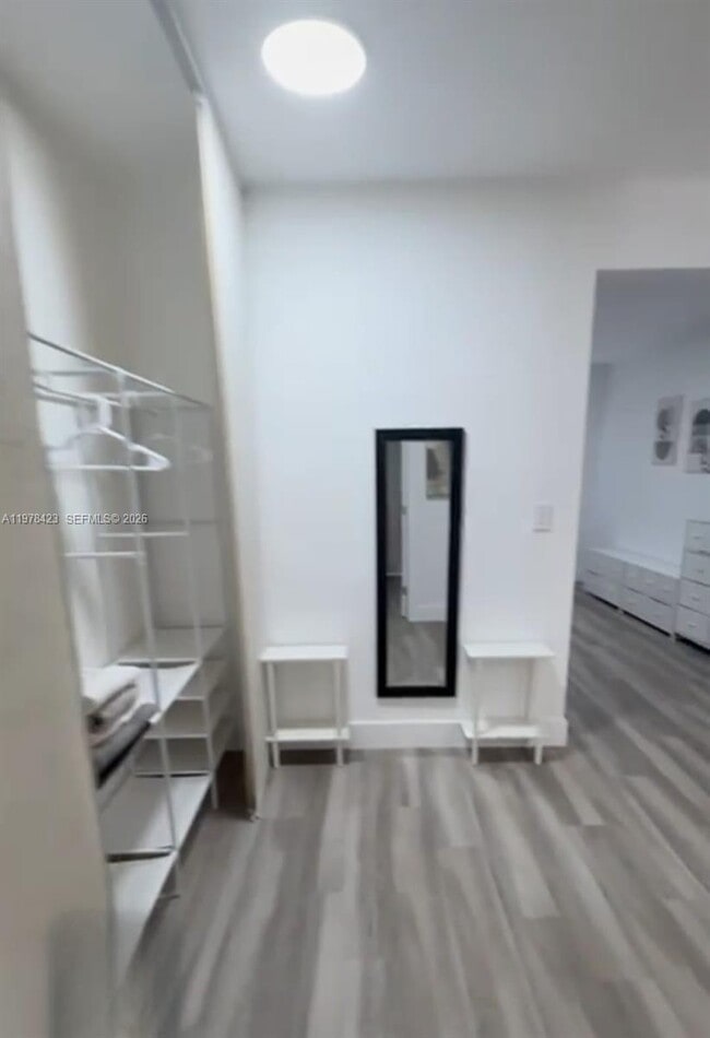 Building Photo - 761 Euclid Ave