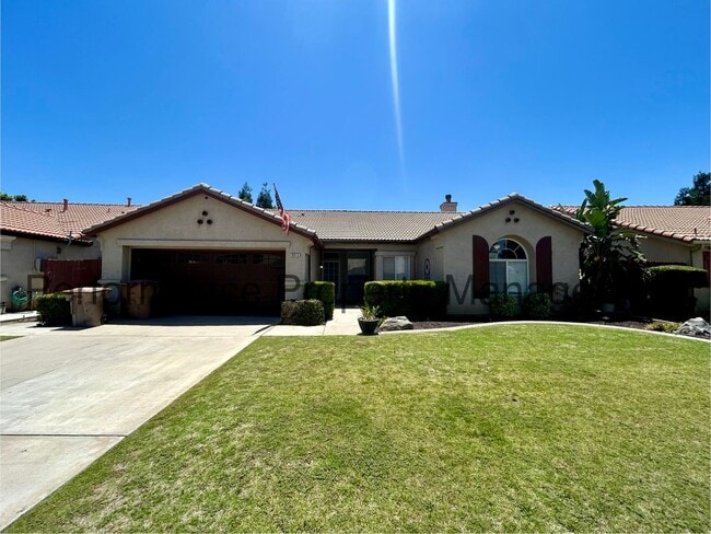 Primary Photo - Charming 4 Bed/2 Bath NW Bakersfield Home ...