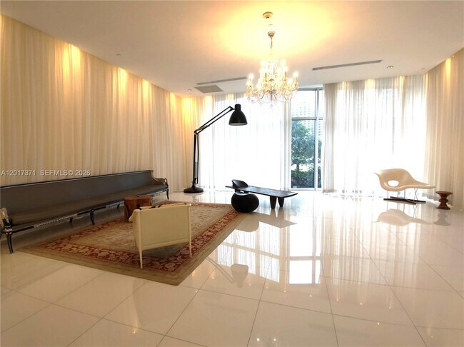 Building Photo - 465 Brickell Ave
