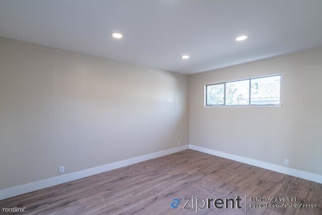 Building Photo - 4 br, 2 bath House - 5200 Elbert Way, Sacr...