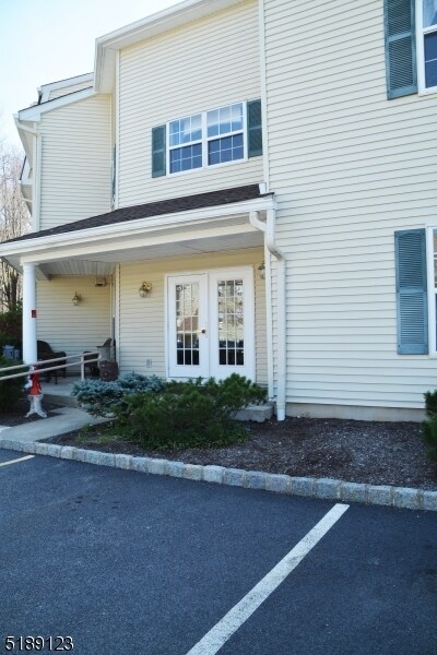 Building Photo - 2 Richmond Rd