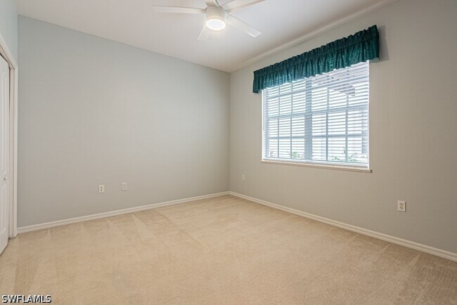 Building Photo - 2215 Hawksridge Dr