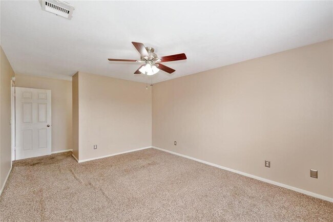 Building Photo - 17119 Kettle Creek Dr