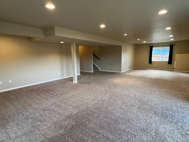 Building Photo - 878 Gold Canyon Rd