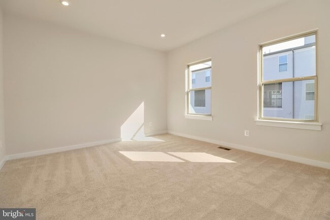 Building Photo - 2176 Glacier Rd