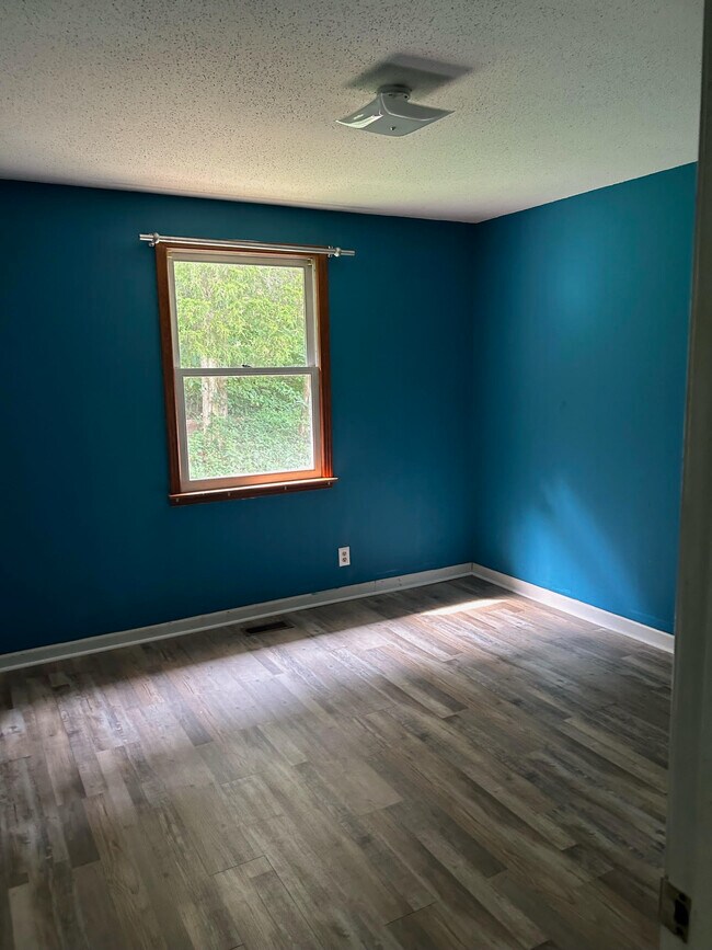 Building Photo - 3816 Blooming Grove Rd