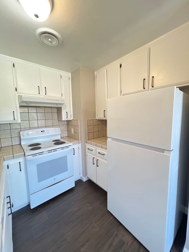 Building Photo - 6811 Klamath Way