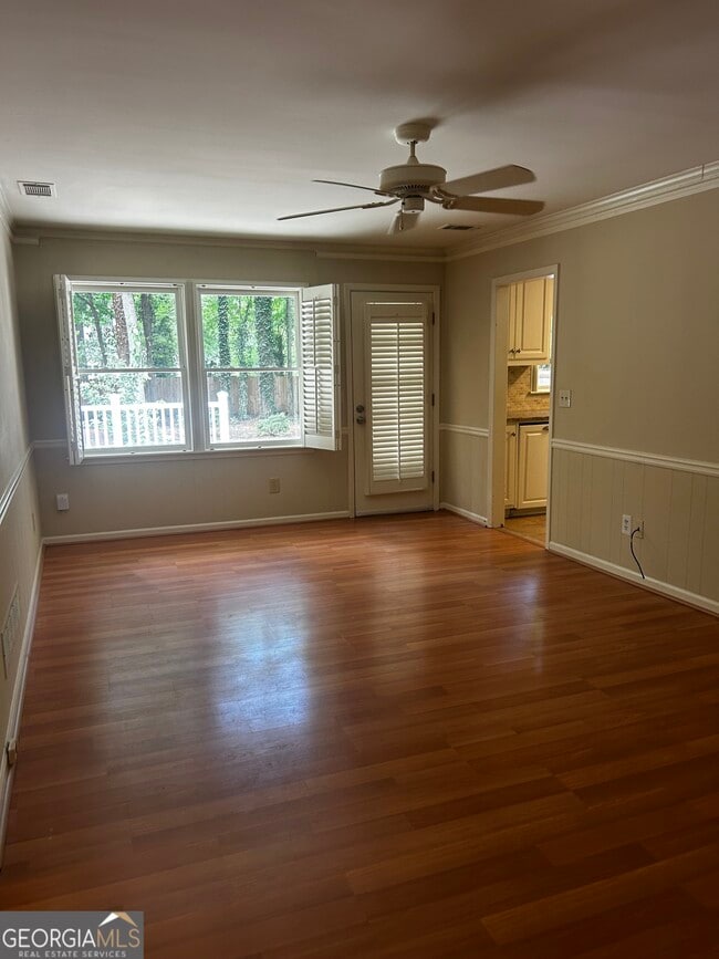 Building Photo - 125 Pebble Trail