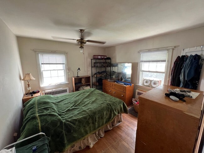 Building Photo - Adorable 2bdrm/1bth Ranch Style Home Conve...