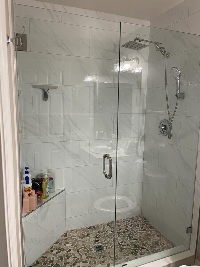 Building Photo - 419 SW 4th St