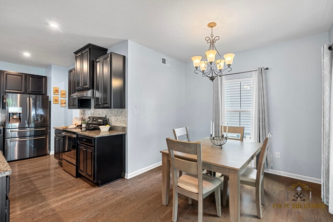 Building Photo - 321 Boltons Mill Pkwy