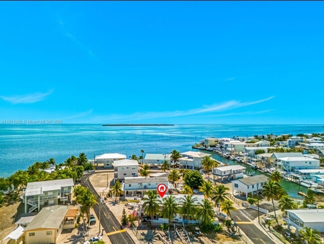 Building Photo - 164 Blue Harbor Dr