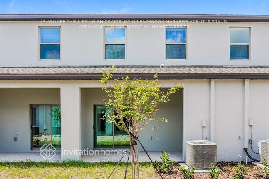 Building Photo - 8275 Birch Hvn Ln
