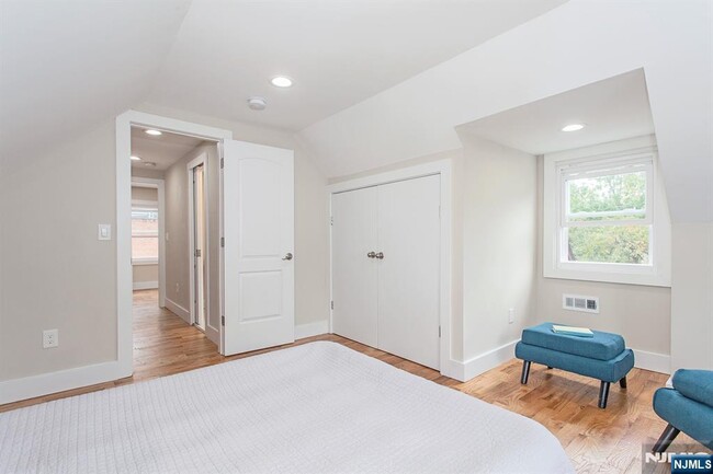 Building Photo - 2389 3rd St